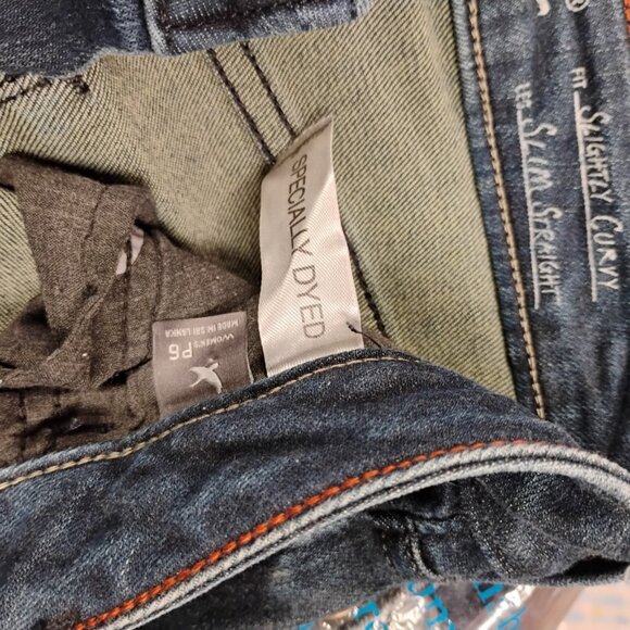 Eddie Bauer Jeans Petite 6 | Slightly Curvy | Slim Straight | Medium Wash - Picture 2 of 3